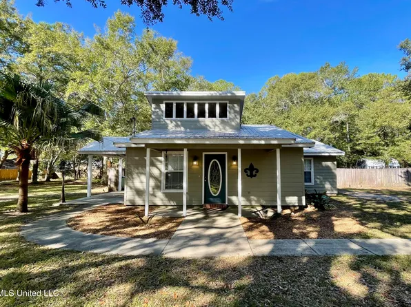 2611 Bahama Dr, Gautier, MS 39553