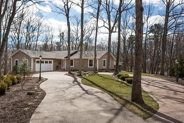 1st image of 110 Cross Keys Ct