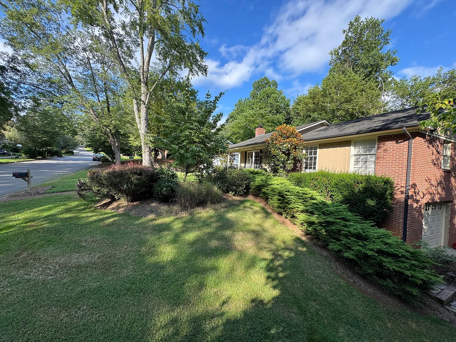 321 Donnybrook Dr — Photo 4