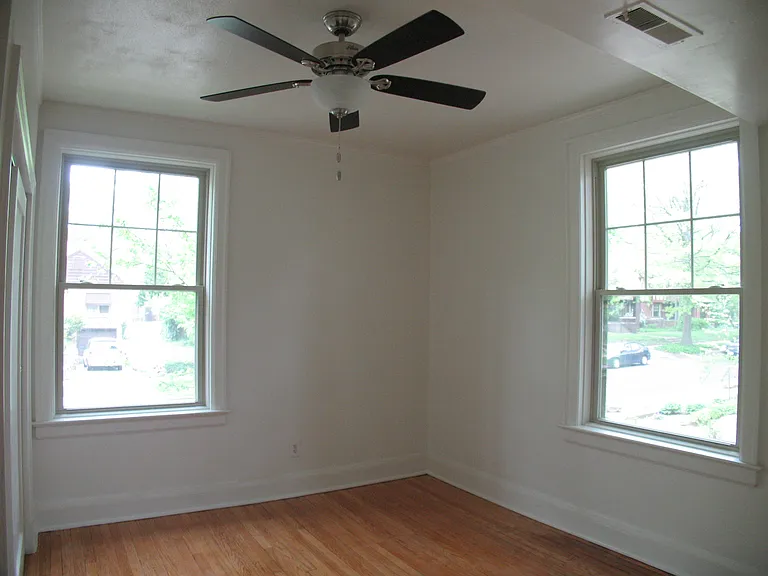818 W Moss Ave — Photo 18