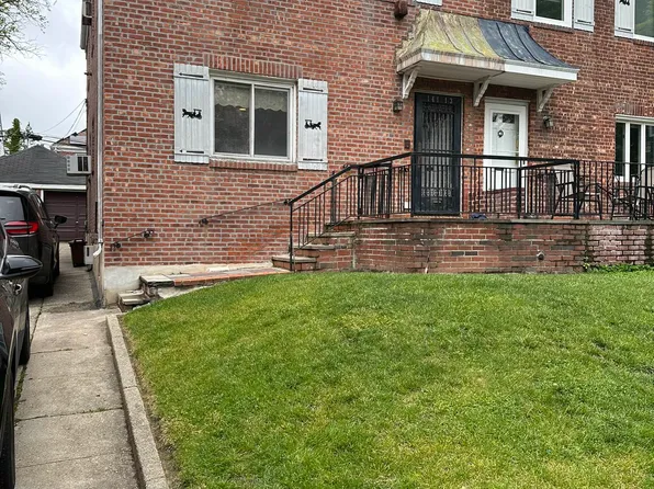 141-13 72 Crescent image 1 of 8