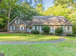 512 Cherokee Mills Dr, Woodstock, GA 30189