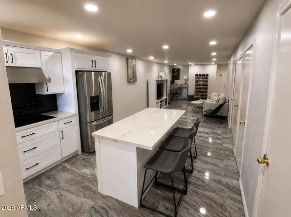 455 S MESA Drive #117, Mesa, AZ 85210