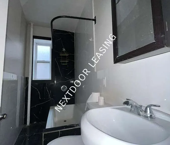 104 Belmont Ave #1A — Photo 3