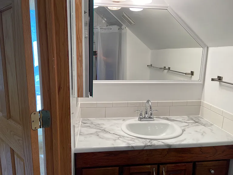 2400 Fremont Ave S #2 — Photo 20