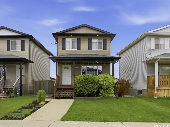 722 Lamarsh LANE, Saskatoon, SK S7W 1B6