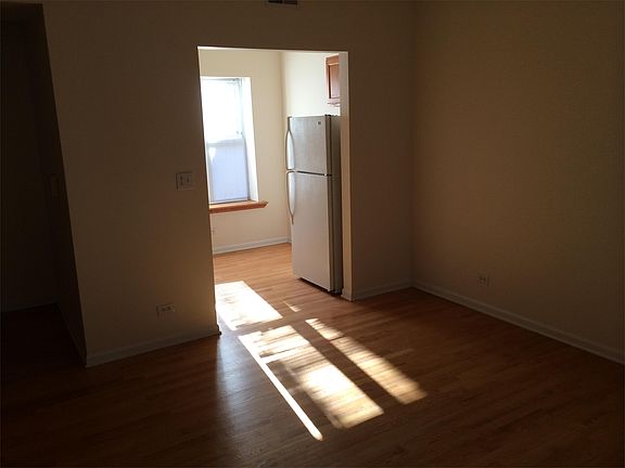 2nd image of 3510 N Wilton Ave APT A2