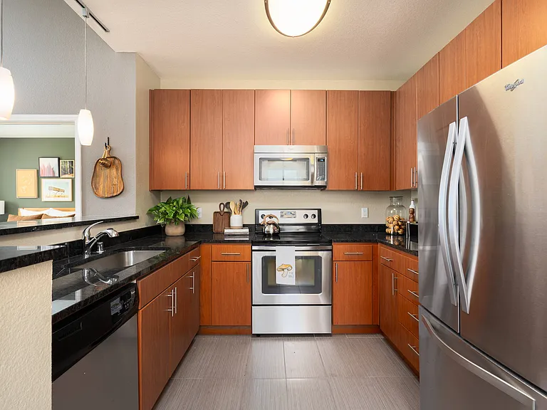 Bridgepointe — Photo 18