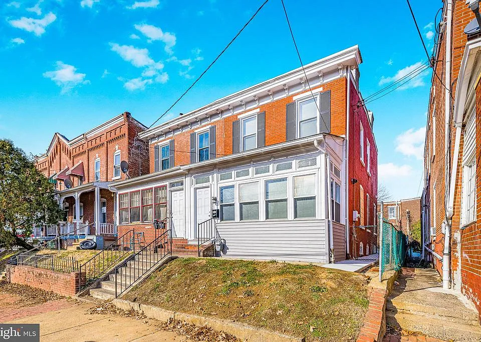 2321 N Tatnall St
