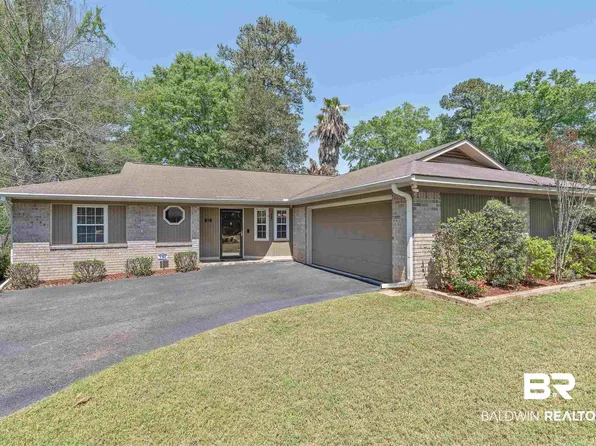 111 Dunbar Loop, Daphne, AL 36526