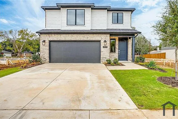 4532 Hogans Alley Dr