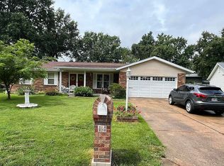 14 Kingston Ct, Saint Peters, MO 63376