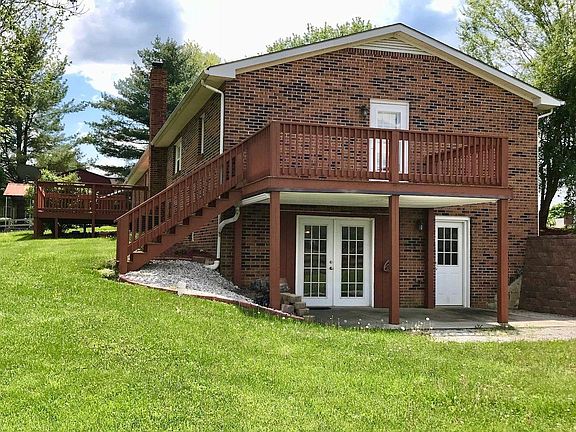5th image of 450 Tremough Dr