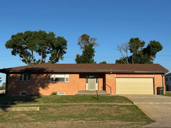 132 Garfield St, Stuart, NE 68780