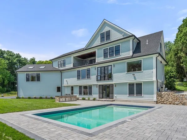55 Crestview Rd, Belmont, MA 02478