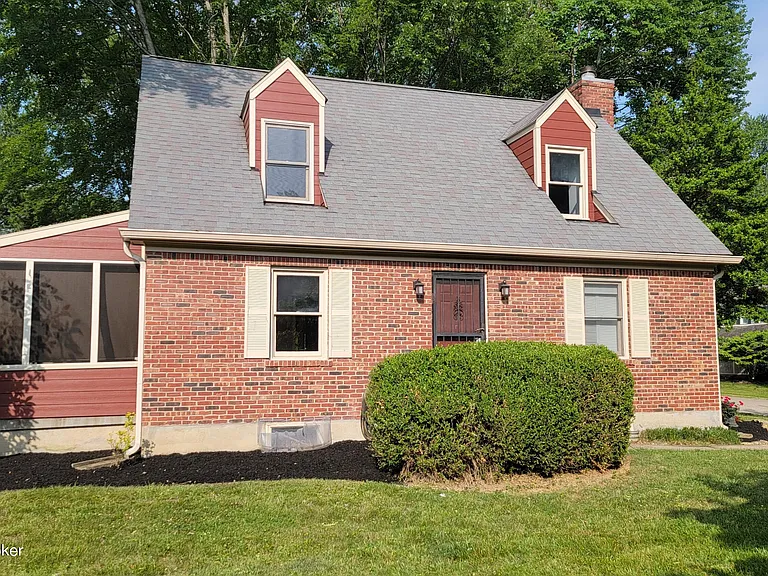 10315 Amberwell Park Rd — Photo 2