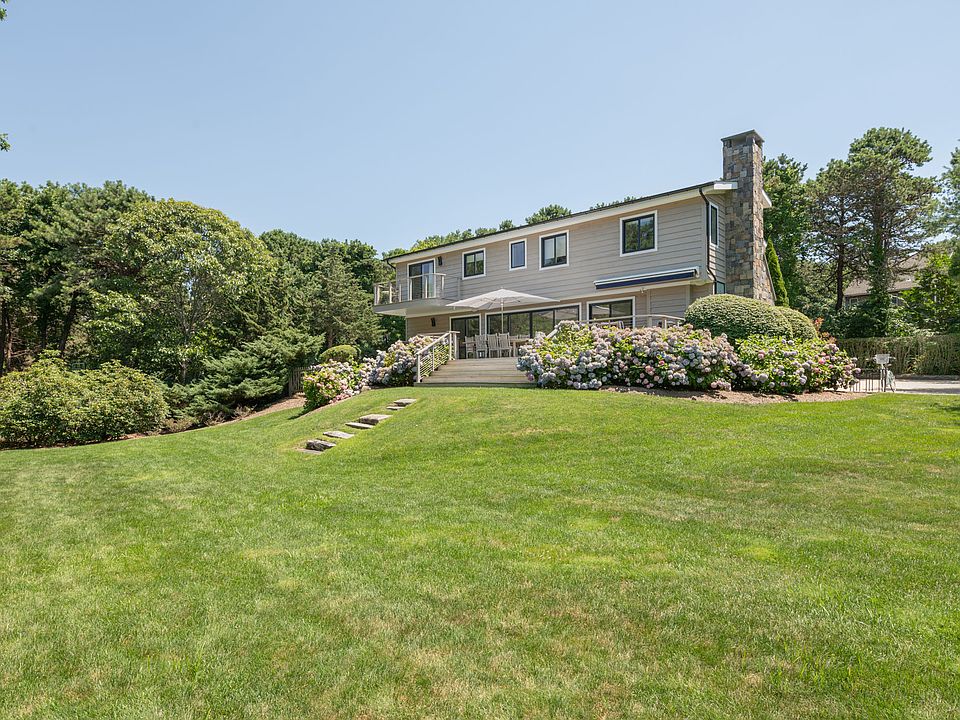 1st image of 70 McGregor Dr