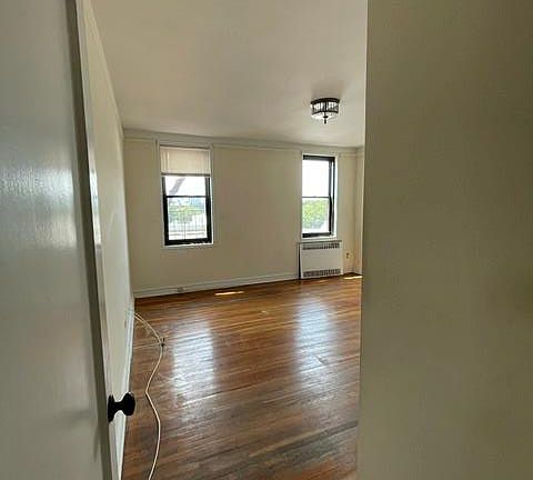 5th image of 4142 50th Street #3C