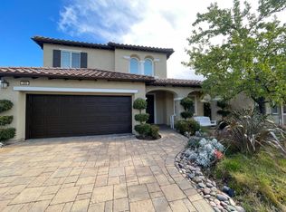 390 Castleton St, Camarillo, CA 93012
