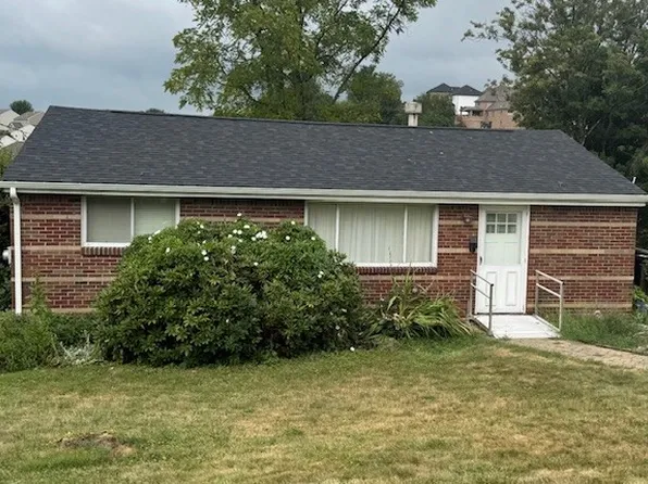 11580 Dennis Cir, Irwin, PA 15642