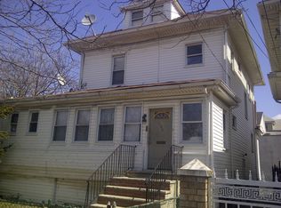 189 Beach 114th St, Far Rockaway, NY 11694