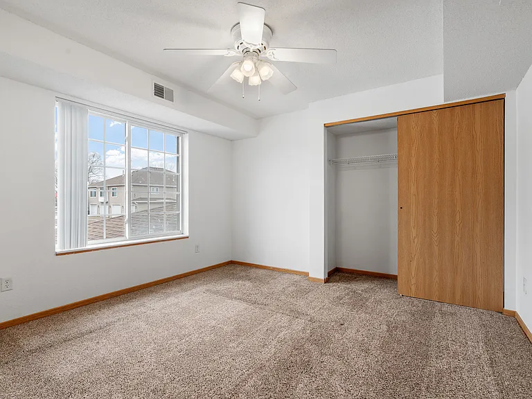 Clark Place Apartments & Townhomes — Photo 49