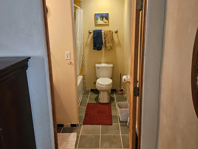 Oakley Ln — Photo 11