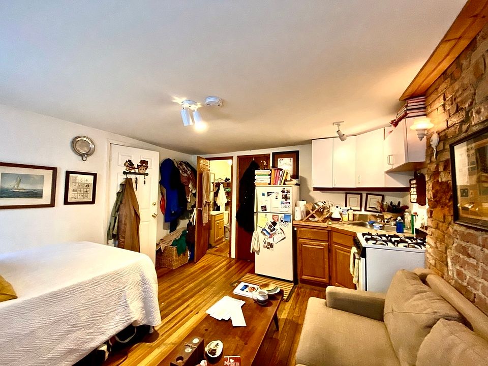 2nd image of 294 Manhattan Ave #1A