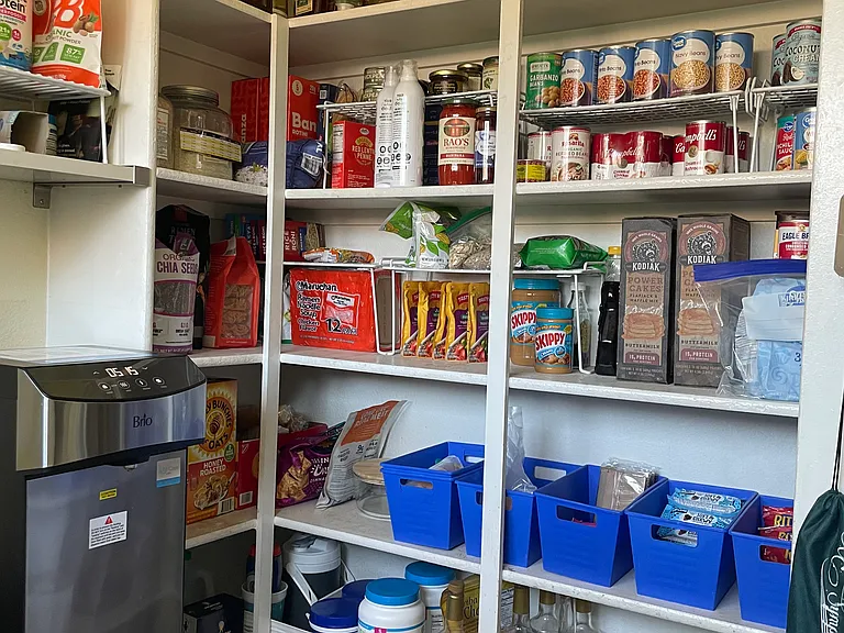Laundry & Pantry