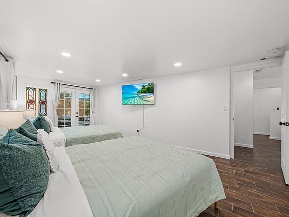 4th image of 4201 Avenida Gregory Unit 1