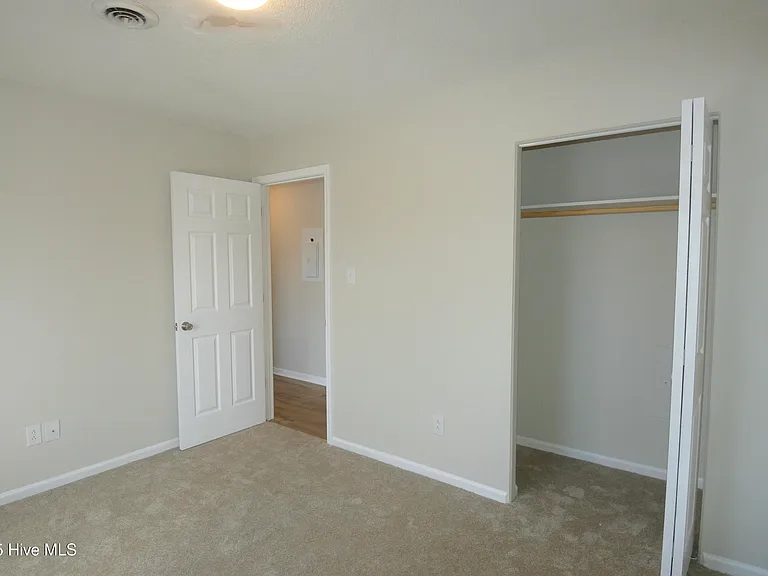 1729 Elmwood St #D — Photo 9