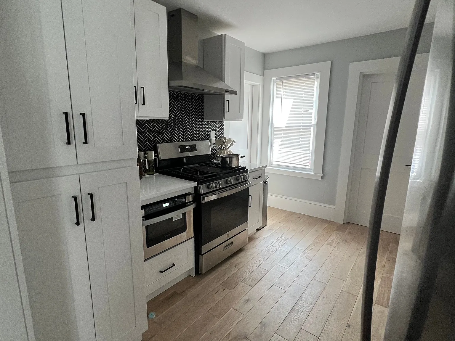 7 bed, 3.0 bath, $8,500 — Photo 1