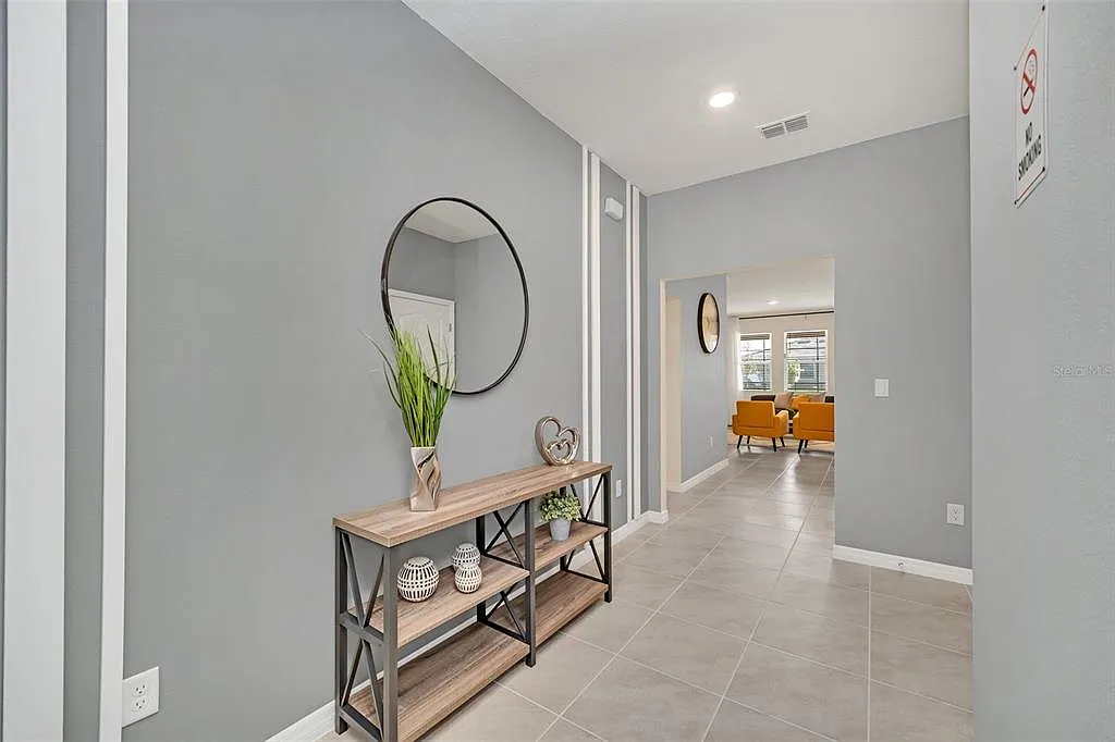 Building Photo - 7551 Oakmoss Loop