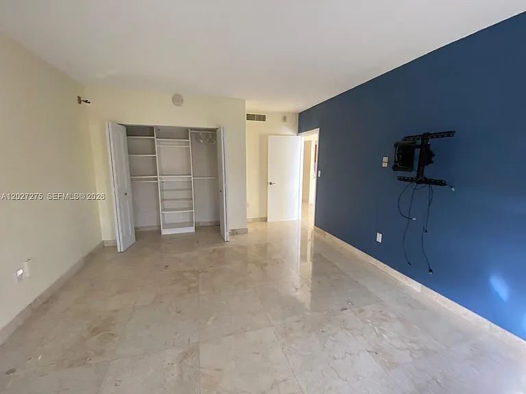 11111 Biscayne Blvd #8F — Photo 16