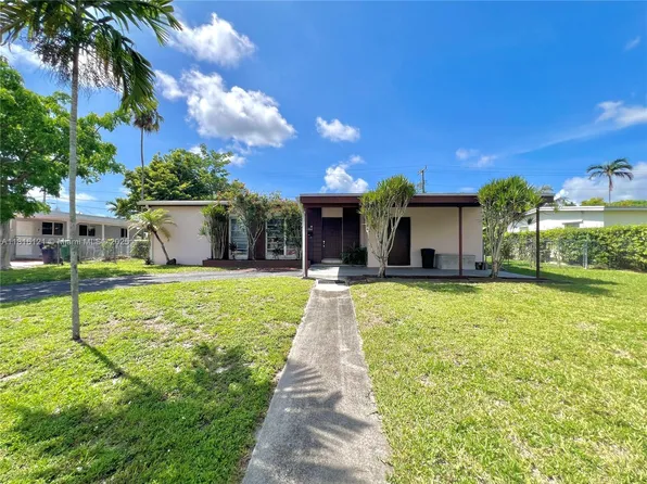 9950 Bahama Dr, Cutler Bay, FL 33189