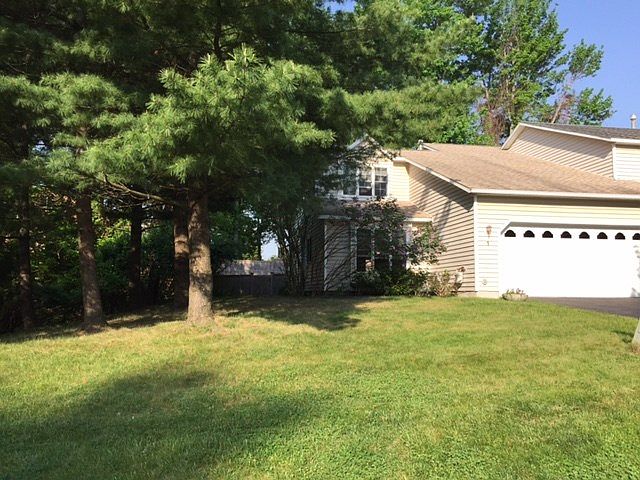 1st image of 1 Woodside Dr