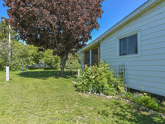 5th image of 14 Muir Dr