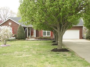 1808 Hunt Ln, Pleasant View, TN 37146