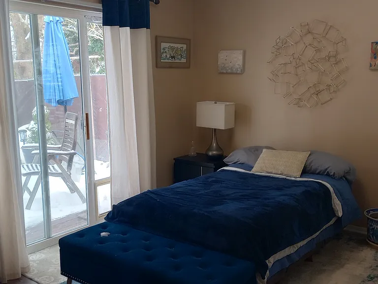Mstr Bed, staged