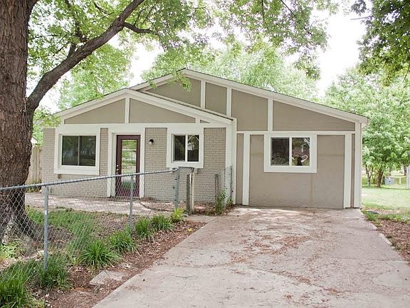 2nd image of 3107 Pawnee Dr