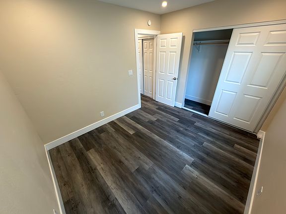 3rd image of 1301 Burwood St APT 2