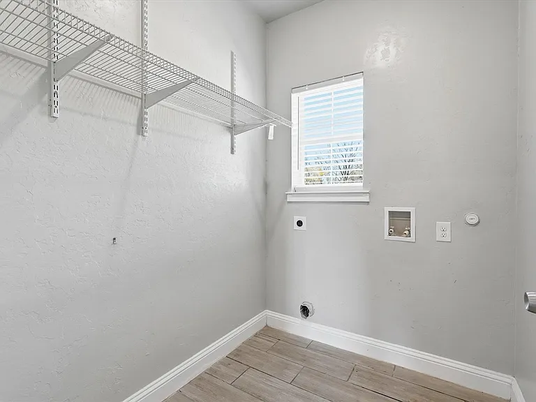 3333 Dalton St — Photo 11