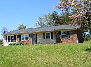 1309 Chestnut Grove Rd, King, NC 27021