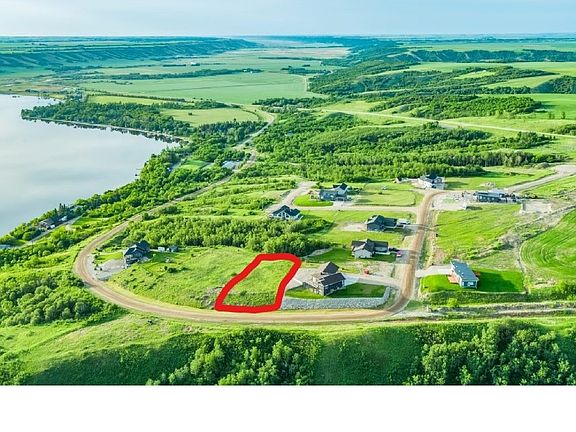 2nd image of 601 Berry Hills Road