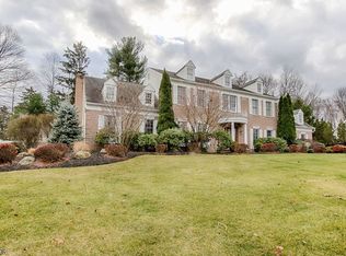 9 Robin Dr, Denville, NJ 07834
