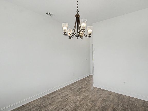 2nd image of 40 Rimes Ave