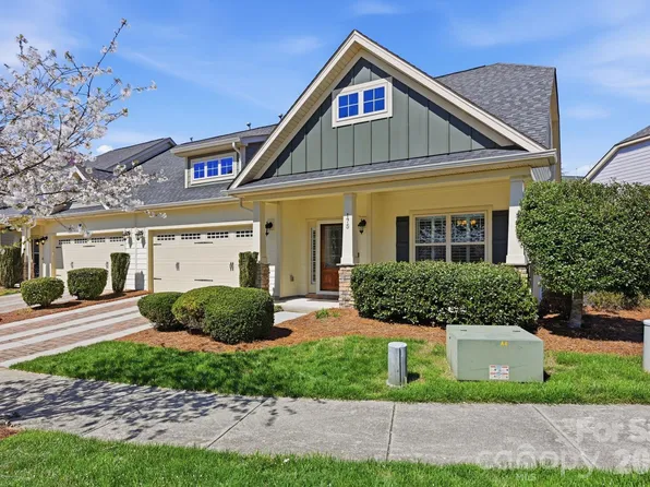 175 Aztec Cir, Mooresville, NC 28117