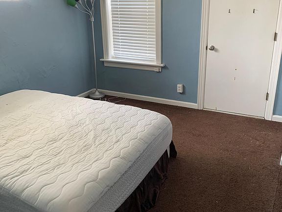 2nd image of 5233 Sutherland Ave #2F