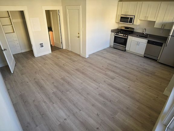 4th image of 1482 University Ave #2
