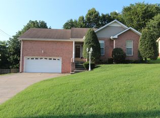 121 Cartwright Pkwy, Goodlettsville, TN 37072